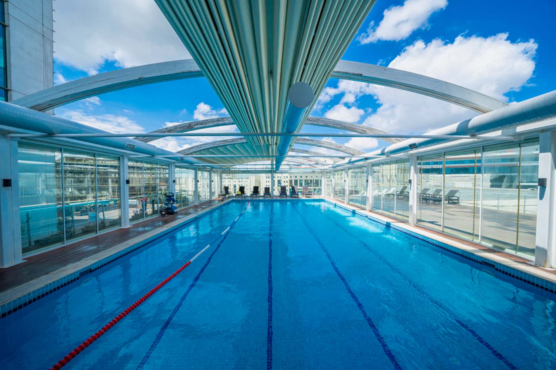 Beylikdüzü Yüzme Havuzu